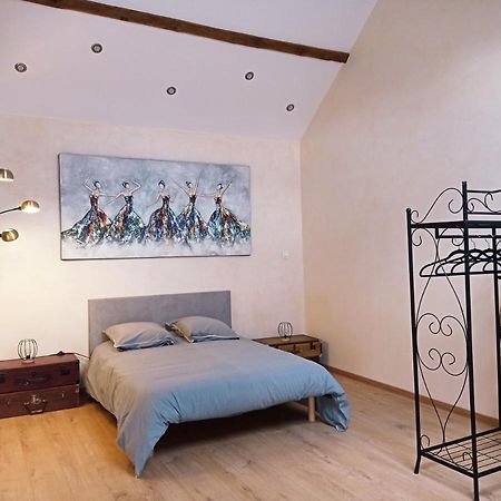 La Grange De Marie A St Angel - Magnifique Grange Renovee En Loft Pour 1 A 6 Pers Villa Saint-Angel  Luaran gambar